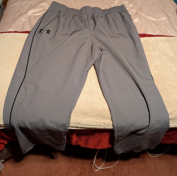 Pants mens size 2XL Under Armour STORM  loose fit polyester grey cold gear - Picture 1 of 7